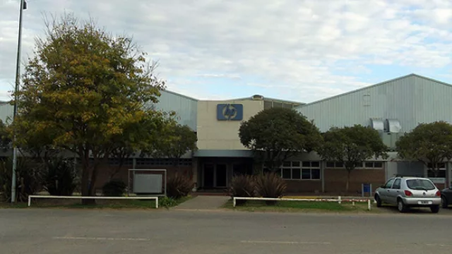 La sede de HP funciona en Ciudad Empresaria, sobre la Av. La Voz del Interior. 
