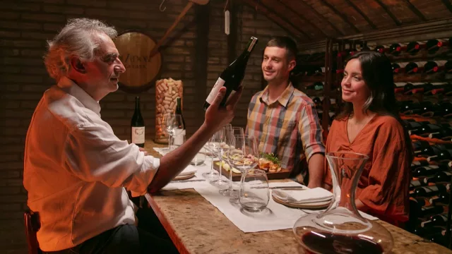 Córdoba suma propuestas para el turismo del vino: cinco alojamientos en bodegas