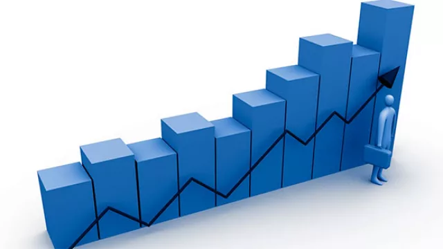 PY reduce su crecimiento, pero sigue firme