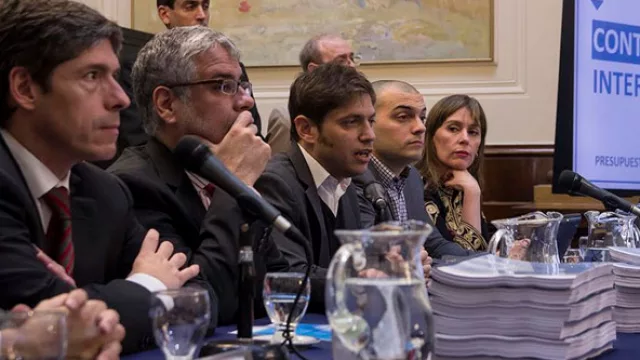 ¿Qué le hacés a un gerente que proyecta ganar $ 5M y termina perdiendo $ 4? (CFK lo felicita)