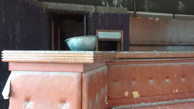 Barra protagonista del primer piso de la Torre del Río.