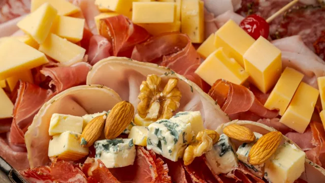 Quesos y fiambres: más de 10 lugares para probar los mejores (en Córdoba y el interior)