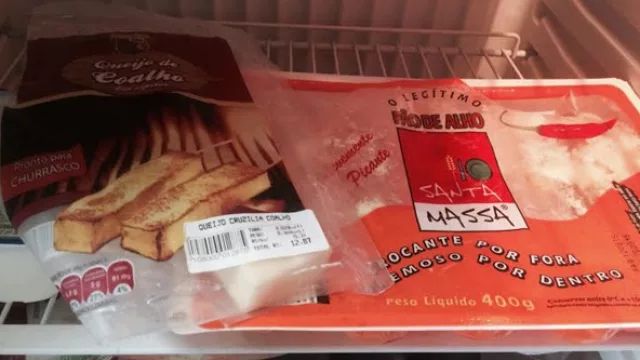 La heladera de Carola Aciar en Brasil.