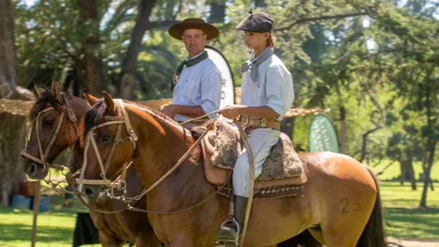 Hasta el sábado Jesús María vive la Cumbre de Campeones de caballos criollos