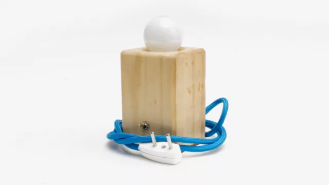 Lámpara Mediterráneo, disponible en The BugPlanet Store.