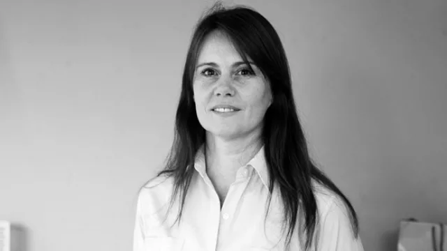 Edith Bally, agente de Retail.