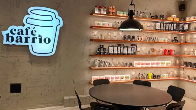 Café de Barrio puso la 10 en el circuito cafetero de Plaza Colón (en un mes llega al centro y ¿a otras ciudades?)