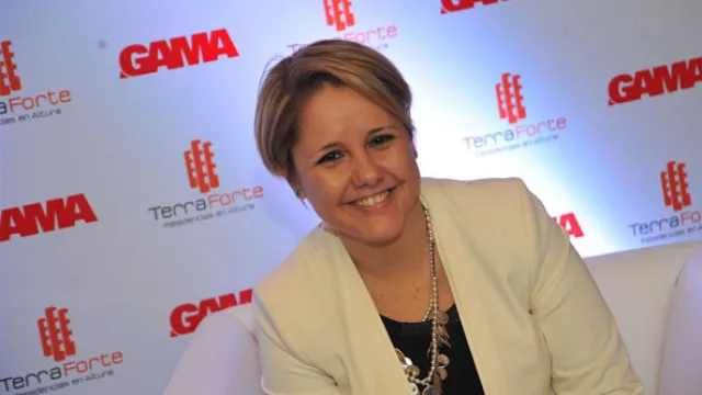 Gabriela Petrone encabezó el evento donde se entregaron más de 500 departamentos.