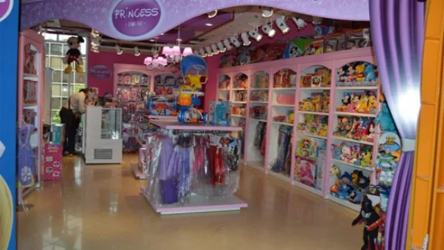 Princess House llega a Carlos Paz (la vuelta de rosca a la juguetería tradicional)