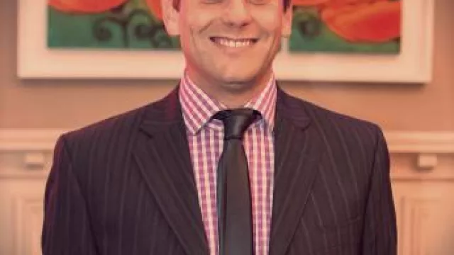 Claudio Lomello (Escuela de Graduados de Ciencias Económicas de la UNC)