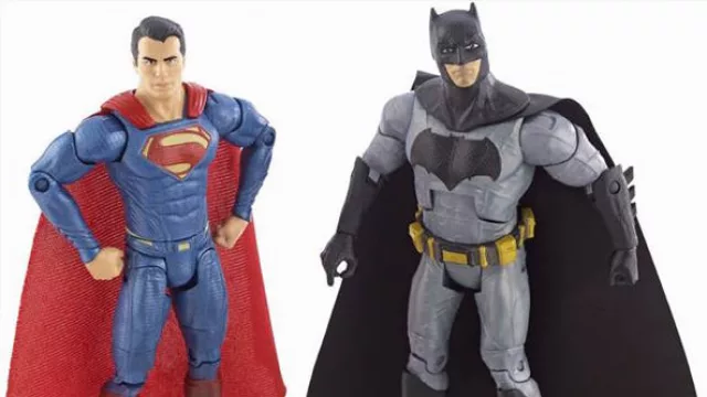 Superman truchos: dos contenedores falsos por semana