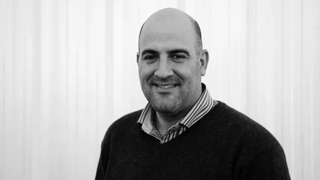 Nicolás Heredia, Analista Comercial