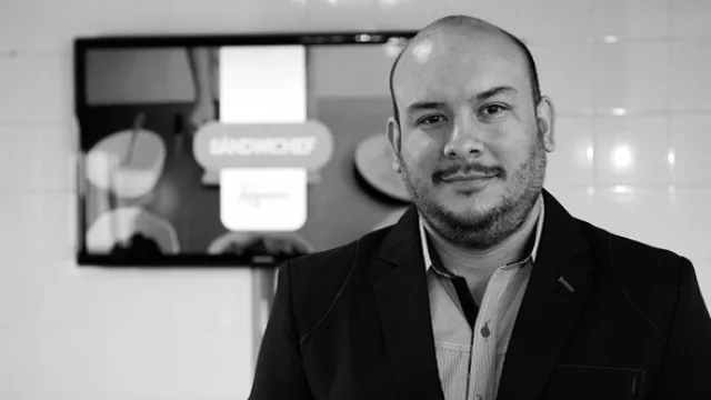 Gustavo Brizuela, Jefe de compras