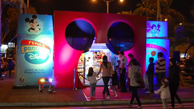 Disney instala su “mundo mágico” en Shopping del Sol