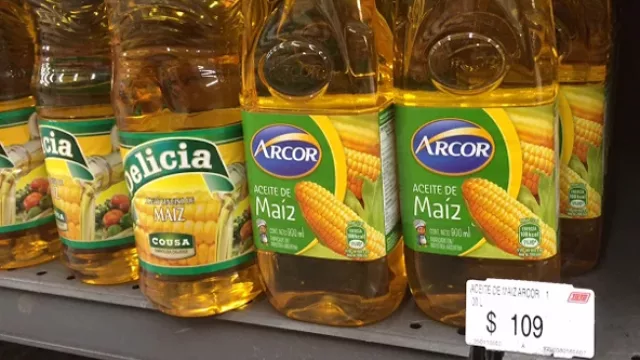 No sólo el aceite de Arcor, también la Quilmes está más barata afuera