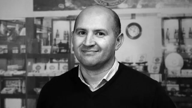 Alejandro Madera, Gerente comercial