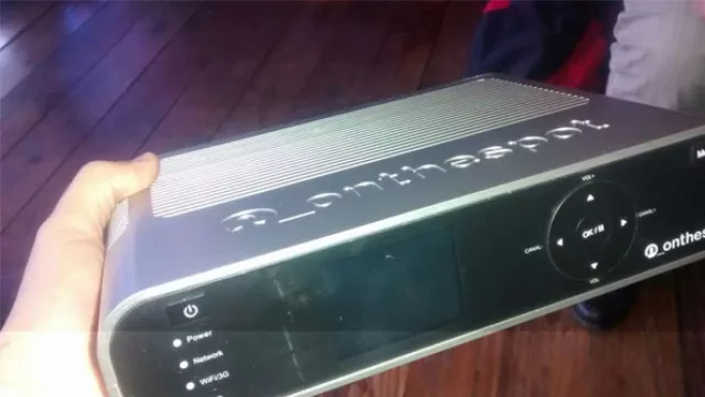 El viernes, los directivos mostraron la set top box que se coloca en la PC de la empresa.