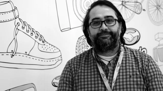 Eduardo Gaite, Gerente Senior de desarrollo.