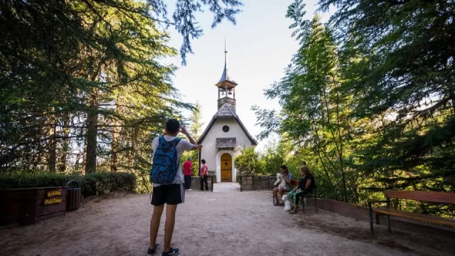 Semana Santa en la montaña (La Cumbrecita 1450 msnm) pueblo peatonal, senderos, gastronomía y agenda cultural