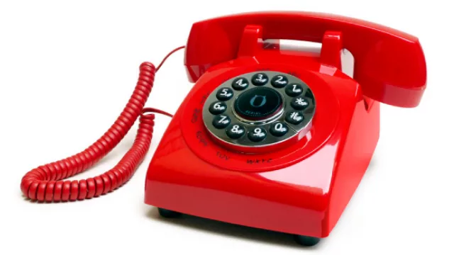 Descubrí dónde está Wally y llevate un Retro Phone 70