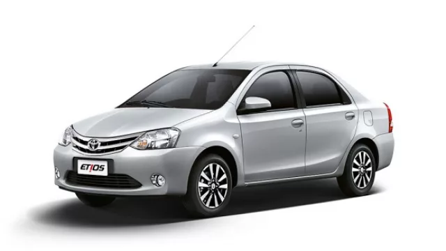 Con pocas novedades concretas, el Etios Platinum es una de las cosas “reales” que destaca en el stand