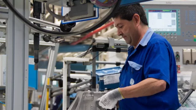 La producción de autos cayó 1.3% en mayo