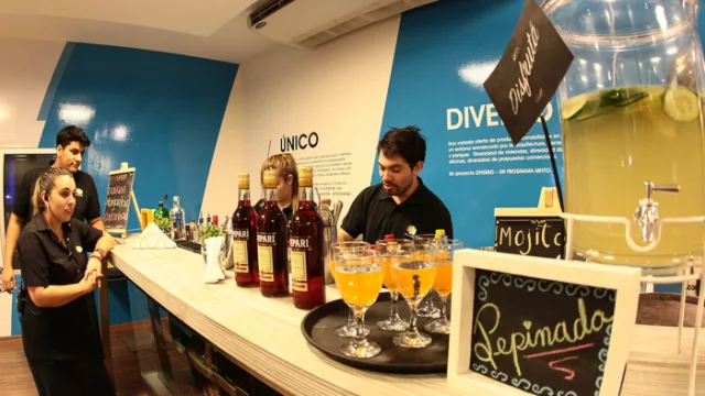 Los tragos de Mariani SG, muy solicitados en una noche ideal.