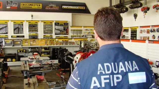 Procesan a empresarios por contrabando