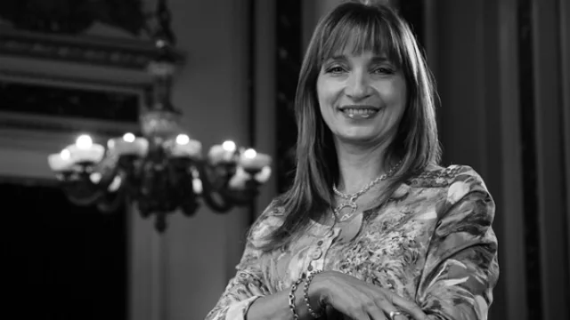 Mónica Silvia Zornberg, directora.