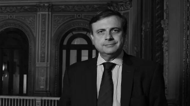 Juan Fernando Brügge, director.