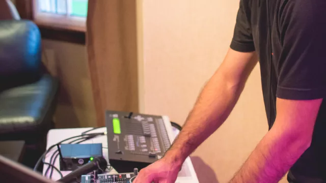 Martín Allende de  MA Group encargado de divertir y musicalizar la tarde.