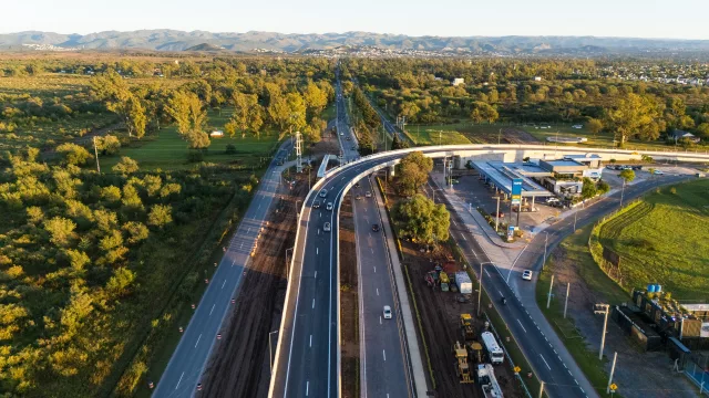 Ya funciona el altonivel de Valle Escondido (mejor circulación en la zona oeste de la ciudad)