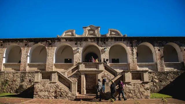 Alta Gracia ante la realidad y potencialidades múltiples de desarrollo (entrevista con el intendente Jorge De Nápoli)