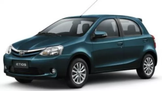 Dos miradas a por qué Toyota desplaza a Renault en ventas en lo que va de 2015