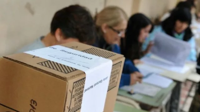 UNA junta en Córdoba 3% de los votos del padrón nacional