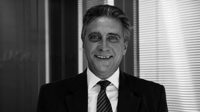 Carlos Alberto Fantacone, gerente de sucursal.