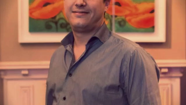 Eduardo Rozze (Esencias del Boticario)