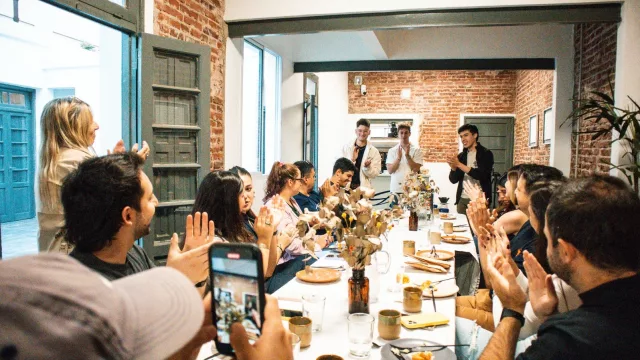 Zedi amplía su espacio en General Paz (230 m² para eventos y comunidad en torno al café)