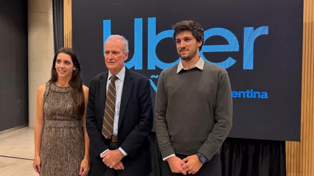 Uber Eats arranca en Córdoba su despliegue por Argentina (por qué Manuel Tagle ahora “hace” Uber)