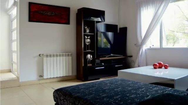 El ambiente cambia drásticamente...