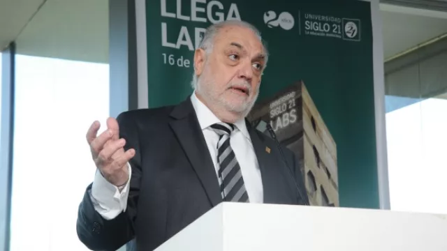  "Este edificio va a potenciar los procesos de aprendizaje de nuestros alumnos", sostuvo Juan Carlos Rabbat, el fundador de la UES 21.
