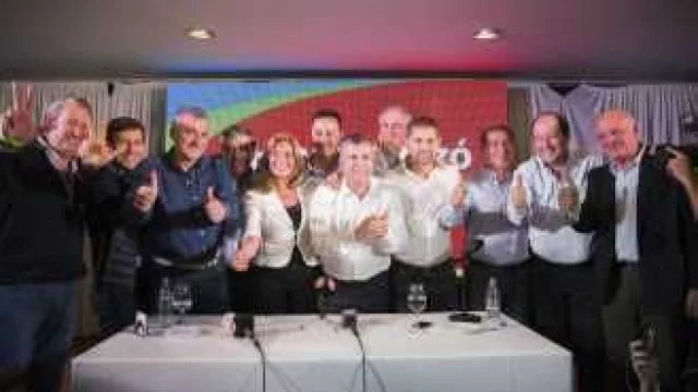 Opositores ganan PASO en Santa Fe y Mendoza