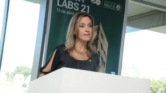 Este espacio se caracterizará por la búsqueda del conocimiento, por la transparencia, la sustentabilidad, el reconocimiento de la diversidad y la tecnología”, dijo la rectora de la institución, Belén Mendé.