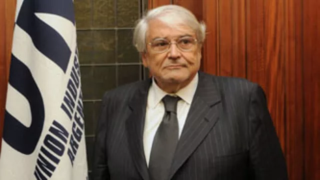 Industriales, críticos del “modelo” y de las paritarias