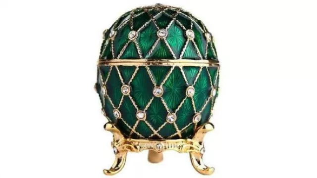 Huevo Fabergé de $ 1.700 disponible en MercadoLibre.