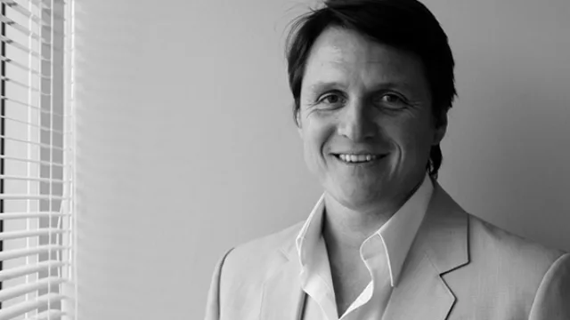 Juan Pablo Cmet, socio fundador - gerente comercial y de relaciones institucionales.