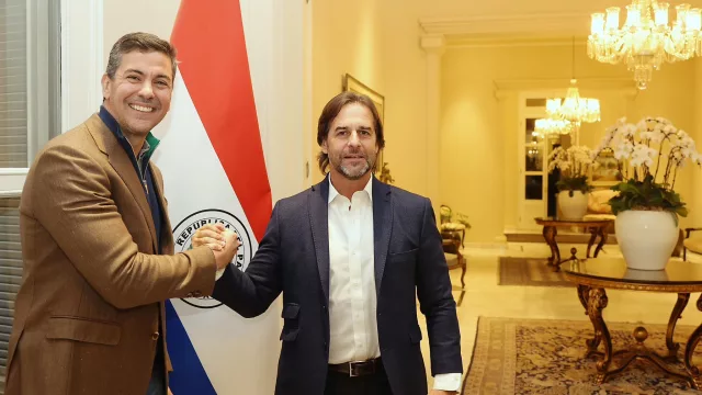 Paraguay quiere avanzar con un puerto en Uruguay y bases de descarga de combustible y mercaderías