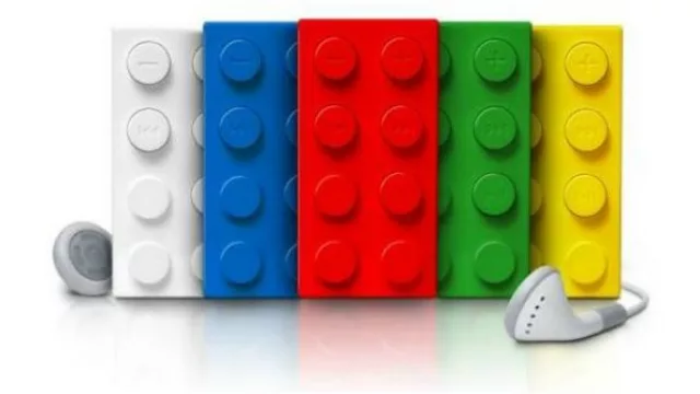 Siguiendo con la línea retro, los rastis para jugar y escuchar lo que quieras.