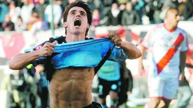 Entre gente que no cree en GetYourTime y gente que compró el día del gol de Farré a River