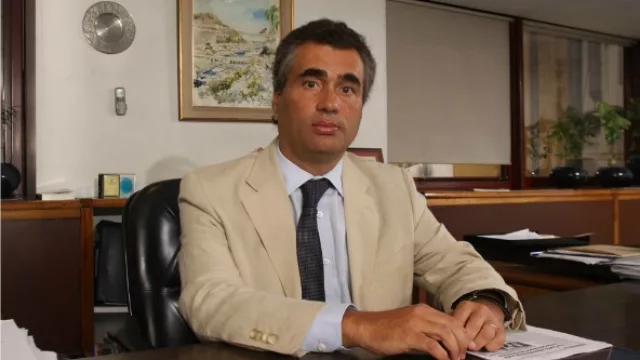 Vanoli no quiere usar reservas para pagar deuda